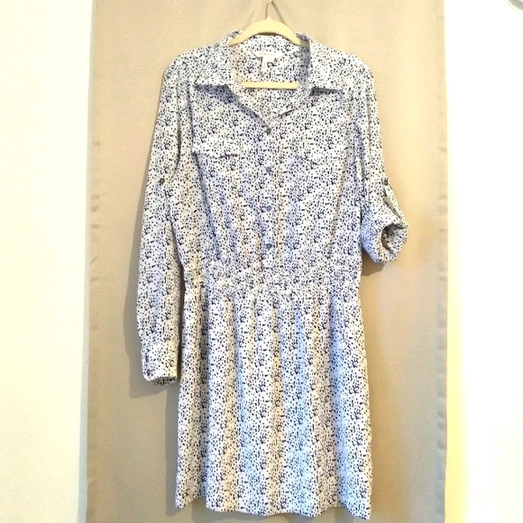 🎁NWOT BCBGeneration Navy/White, Long Sleeve, Elastic Waist, Classic Mini Dress - Picture 2 of 16